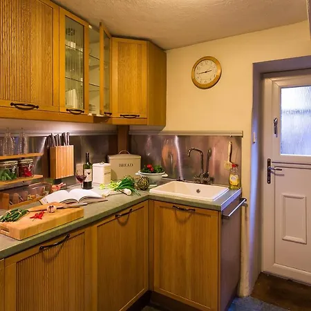 Burrow * Bowness-on-Windermere